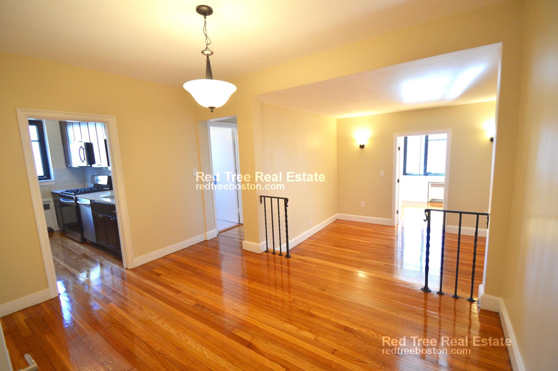 65 Strathmore Rd, Brighton