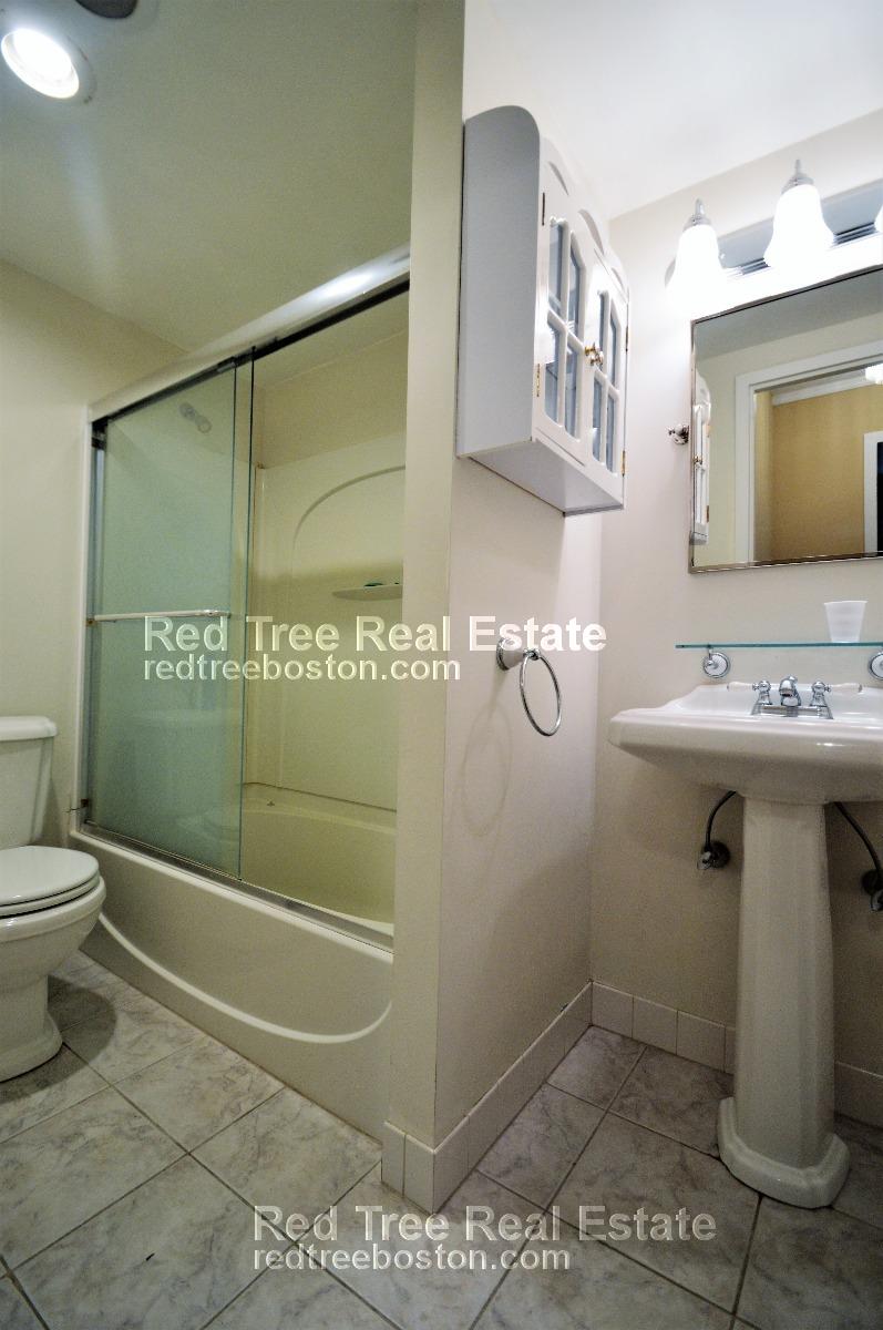 50 Longwood Ave, Coolidge Corner