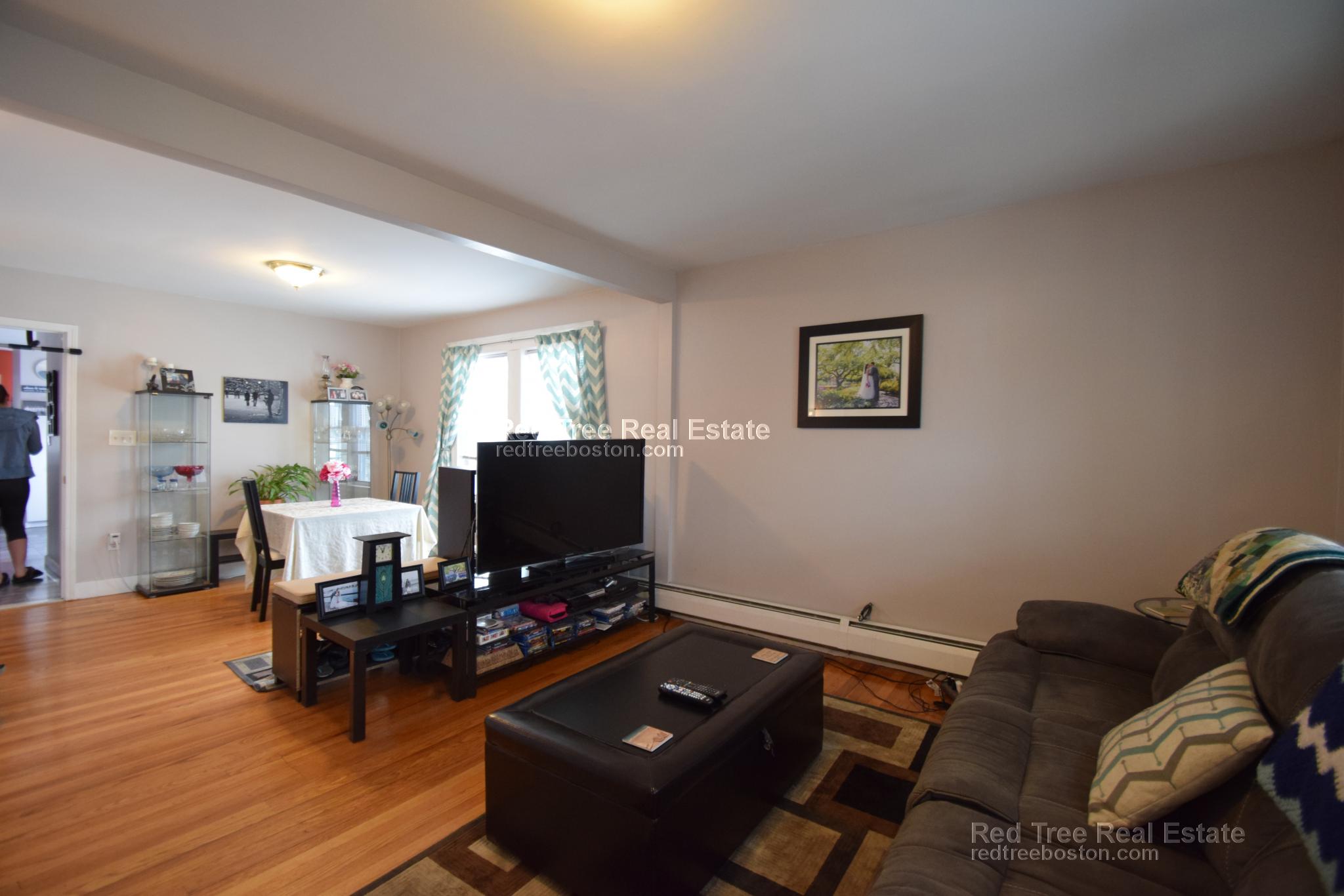 416 Baker St, West Roxbury