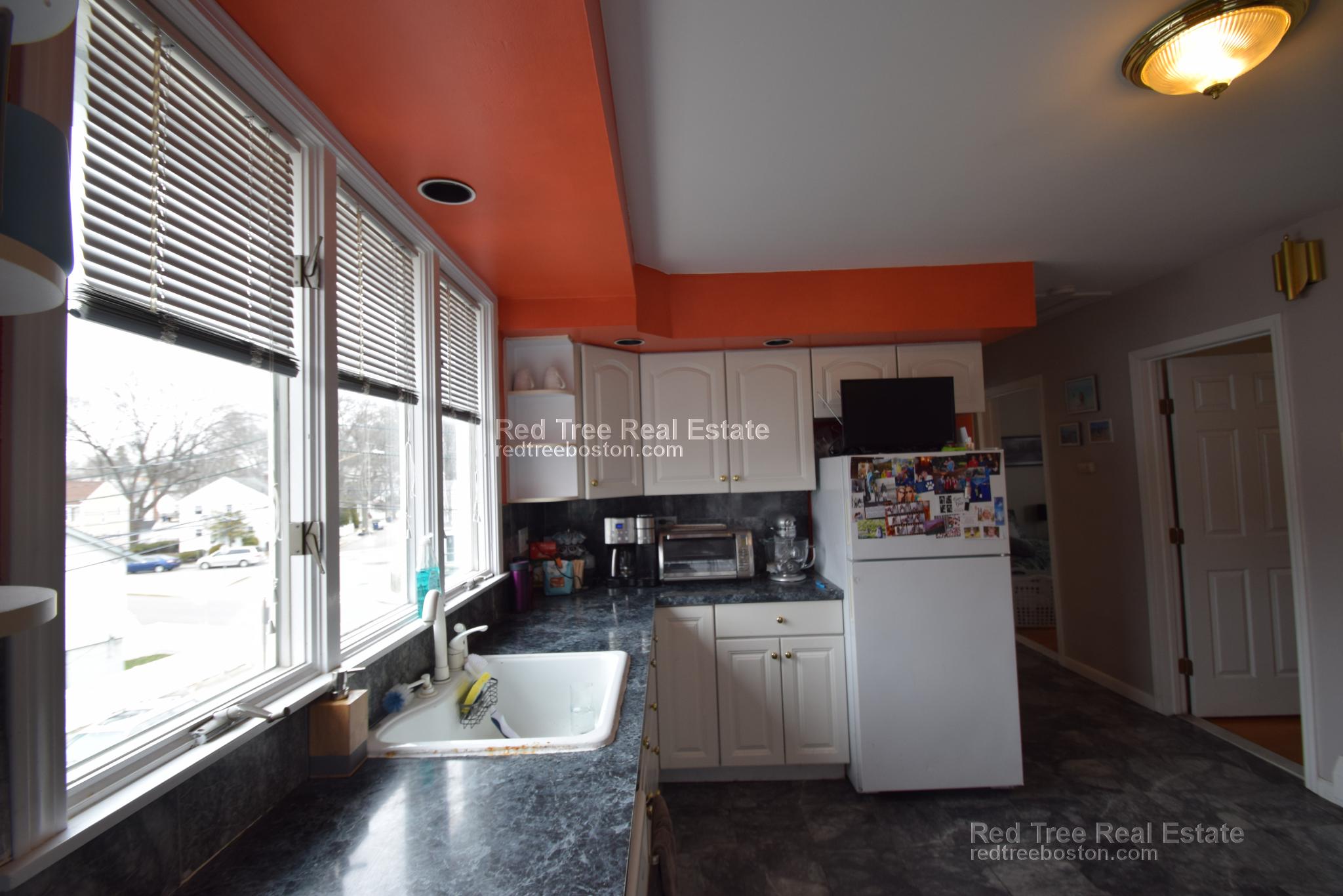 416 Baker St, West Roxbury