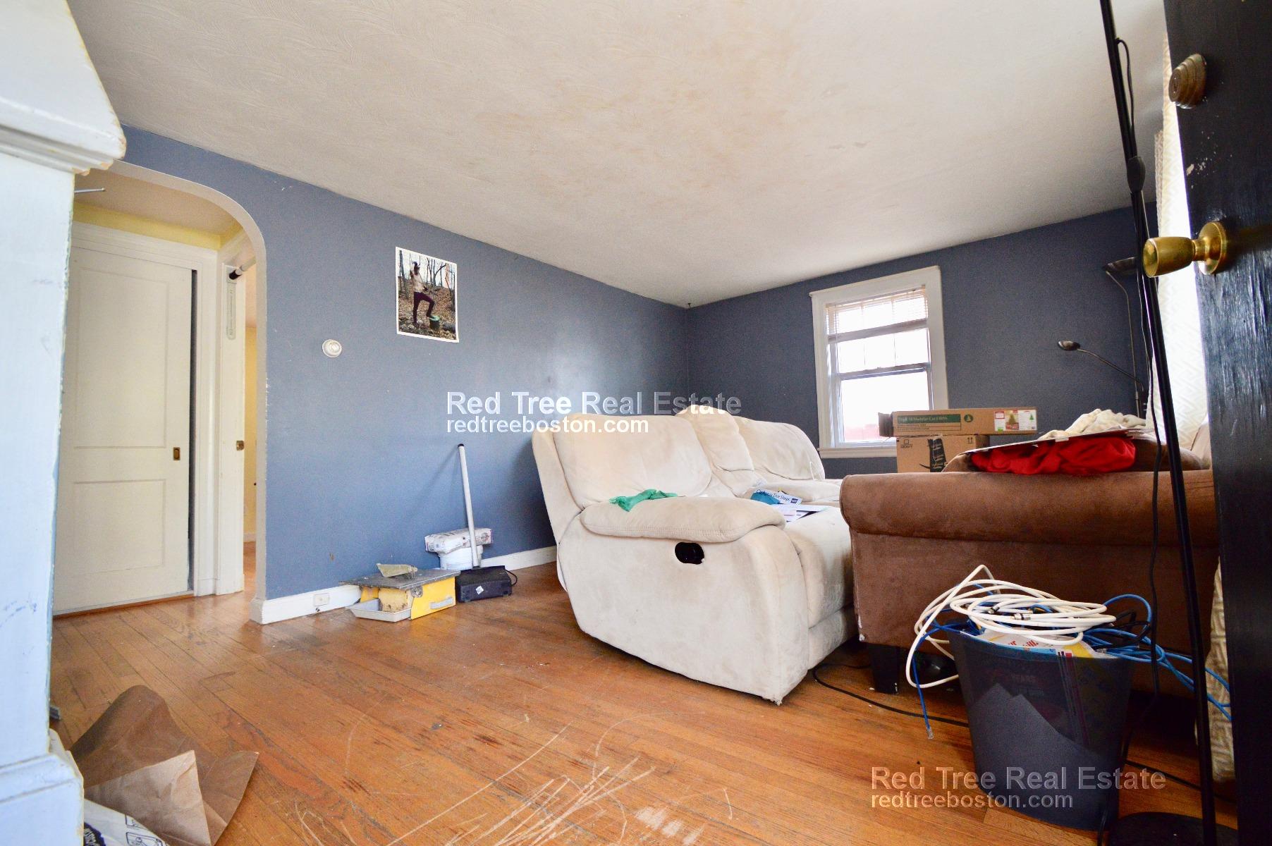 4 bed, 2 bath apartment for rent at 8 Gill Rd Unit 1, Watertown — photo 7 of 11