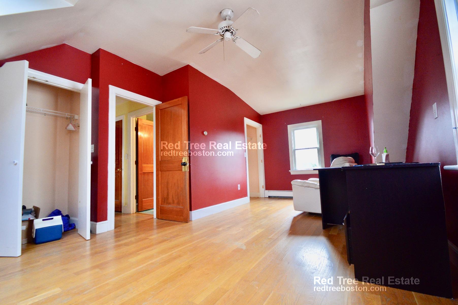 4 bed, 2 bath apartment for rent at 8 Gill Rd Unit 1, Watertown — photo 6 of 11