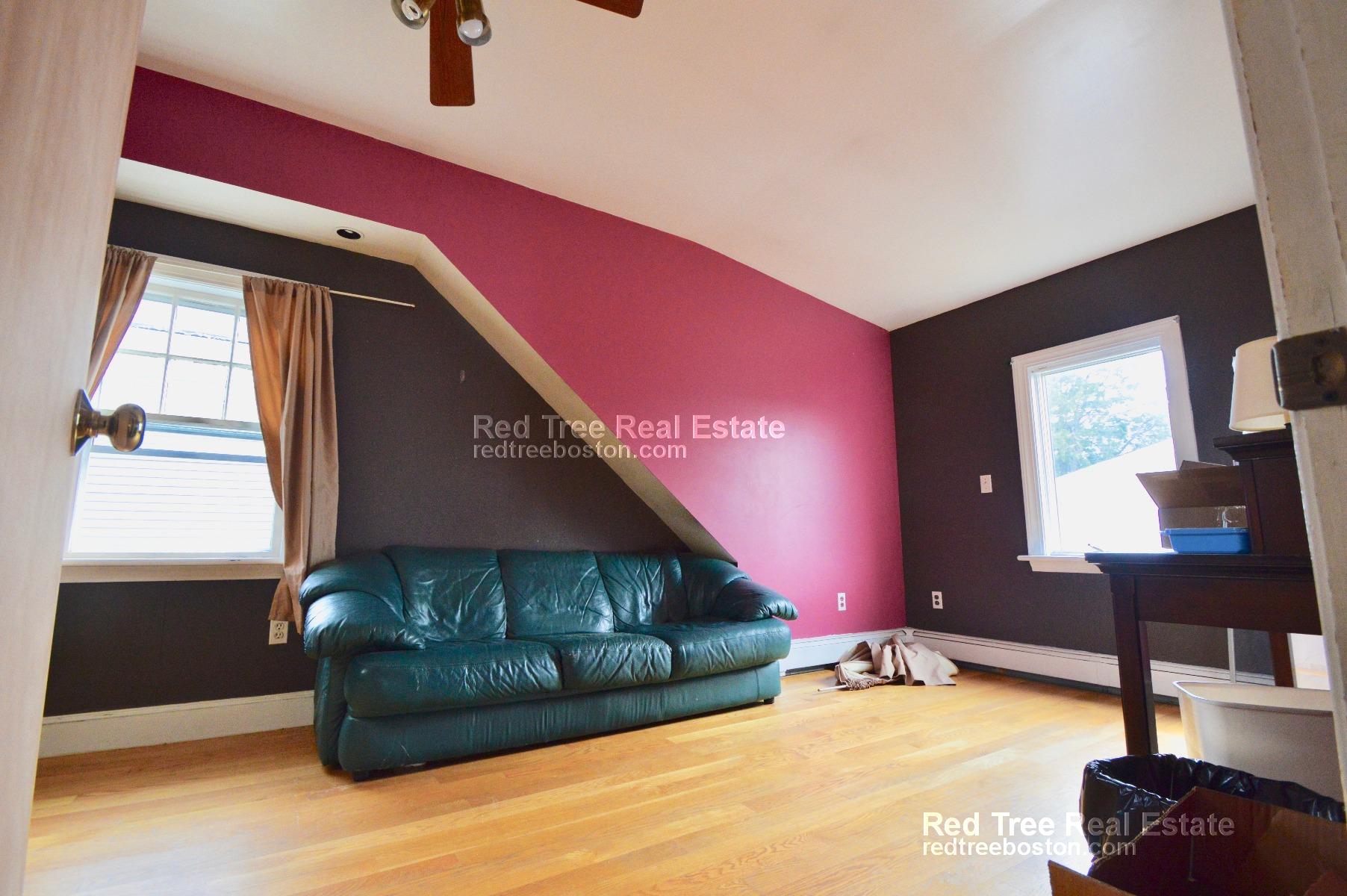 4 bed, 2 bath apartment for rent at 8 Gill Rd Unit 1, Watertown — photo 5 of 11