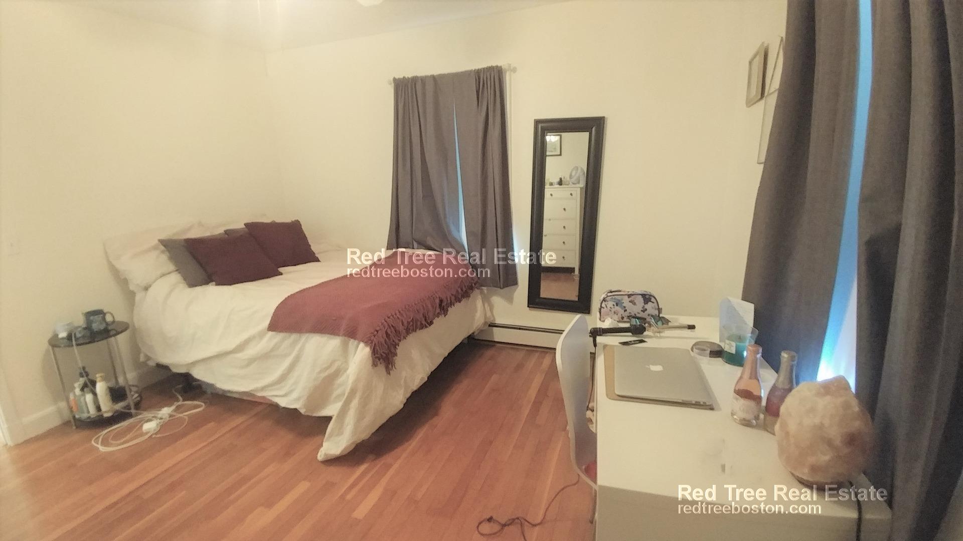 140 Babcock St, Brookline Hills