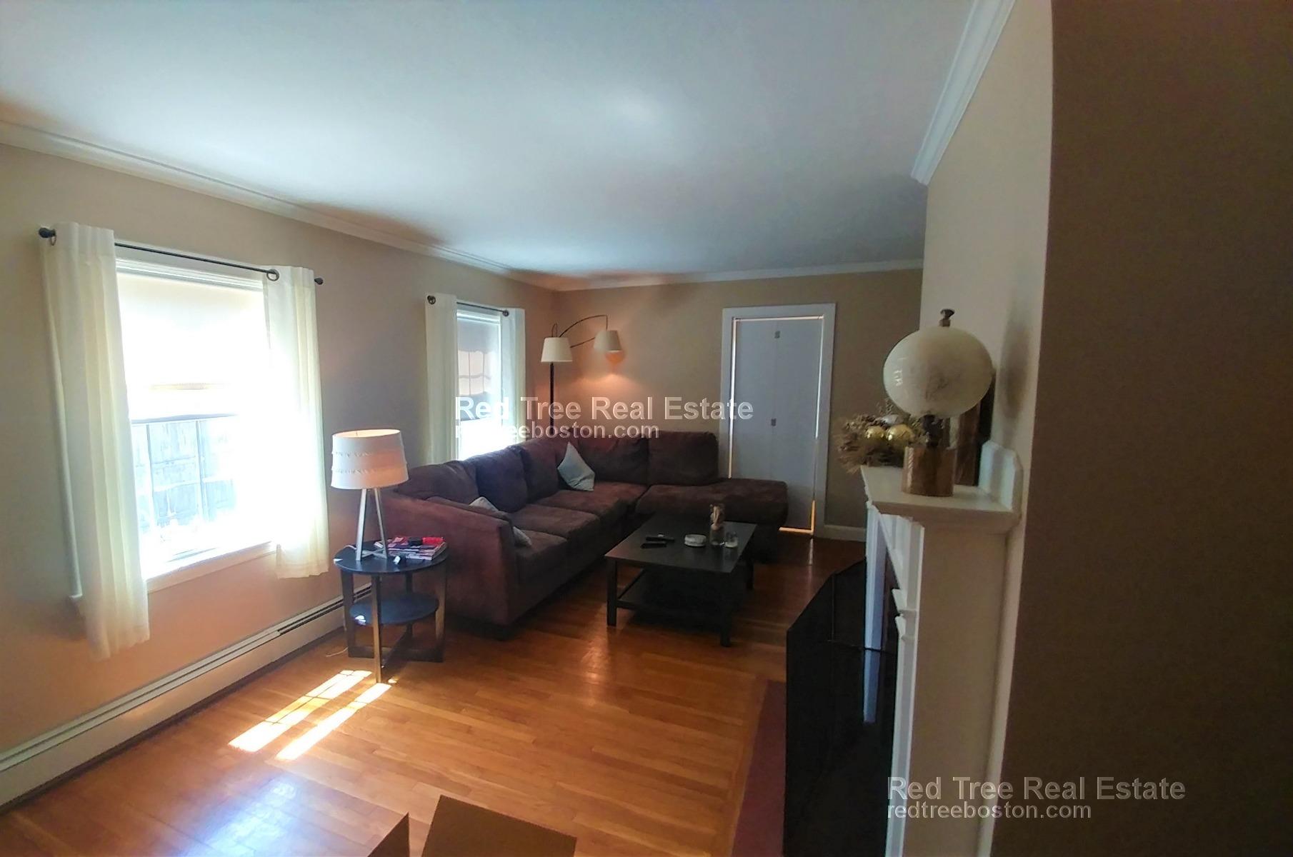 140 Babcock St, Brookline Hills