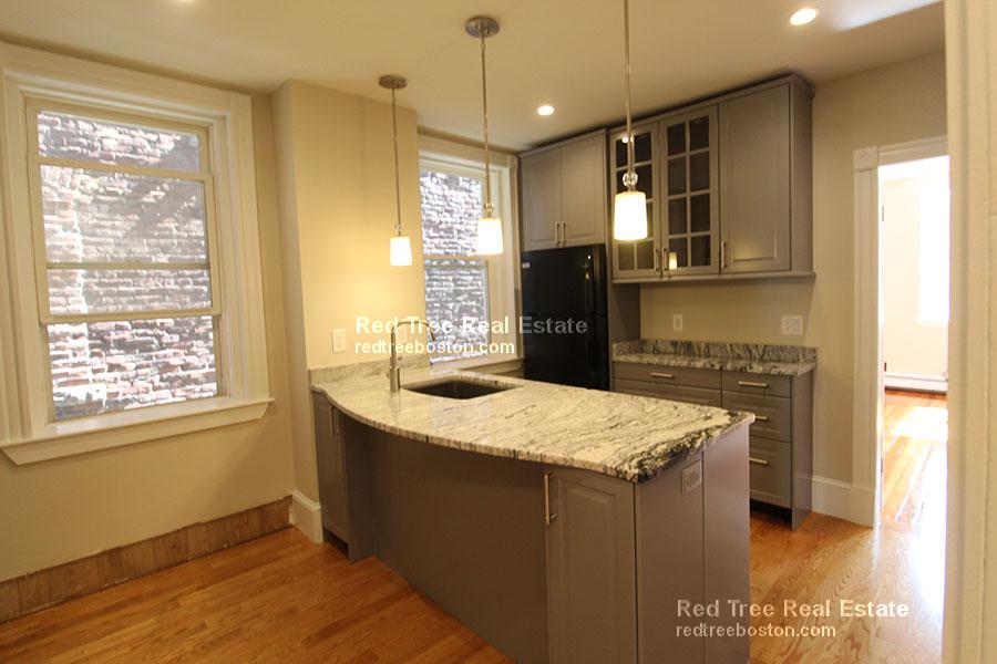 3 bed, 1 bath apartment for rent at 38 Frankfort St Unit 1, East Boston