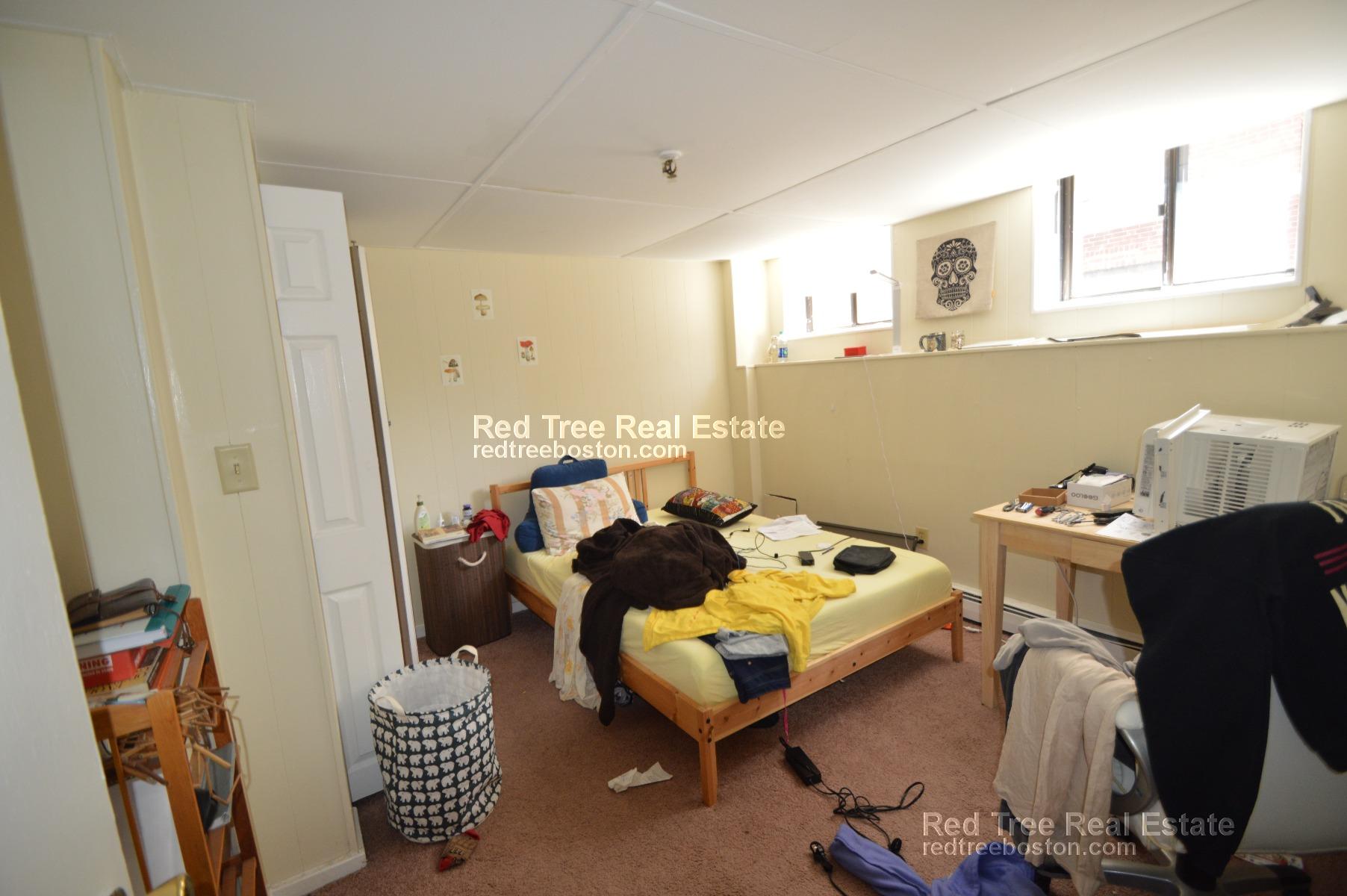 216A South St, Jamaica Plain