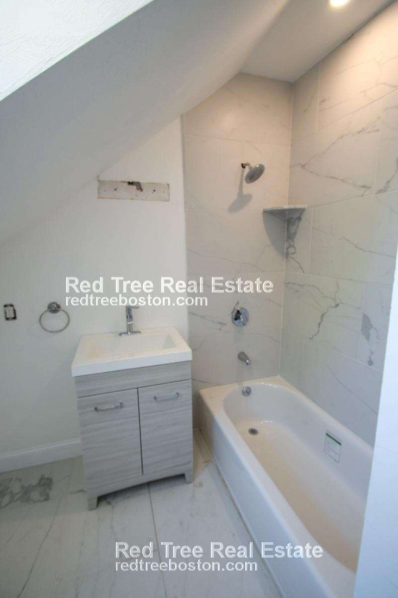 32 Cedar St, Mattapan