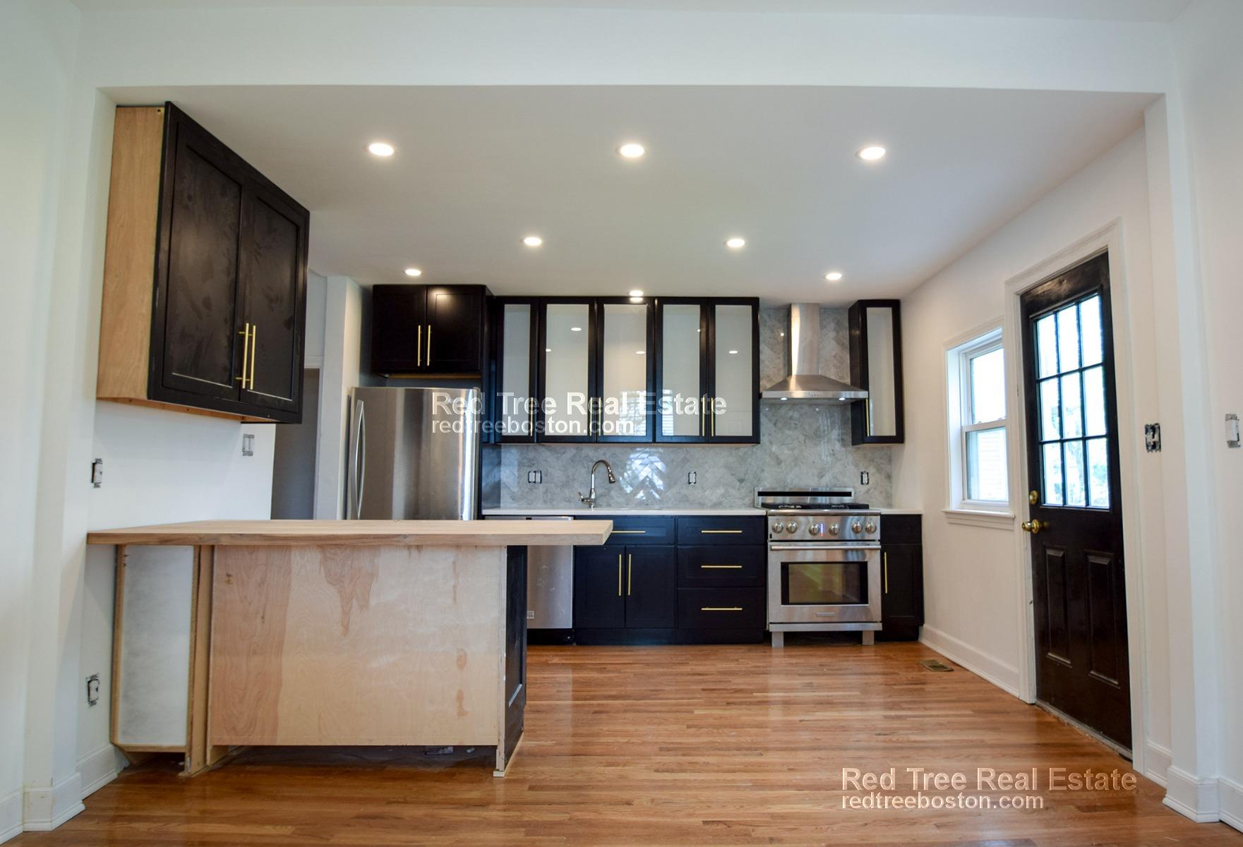 3 bed, 2 bath apartment for rent at 34 Cedar St Unit 1, Dorchester — photo 5 of 28