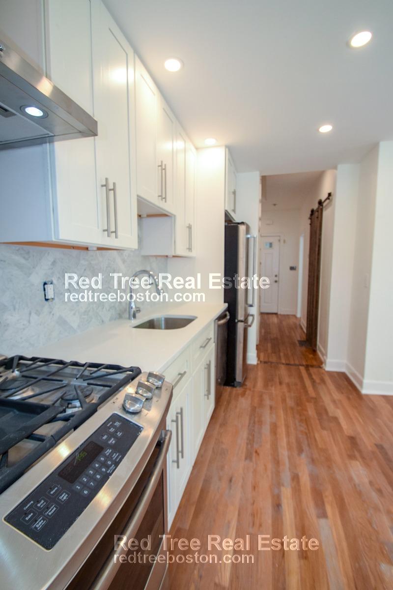 3 bed, 2 bath apartment for rent at 34 Cedar St Unit 1, Dorchester — photo 27 of 28