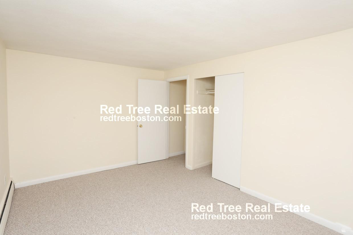 245 Main St, Watertown