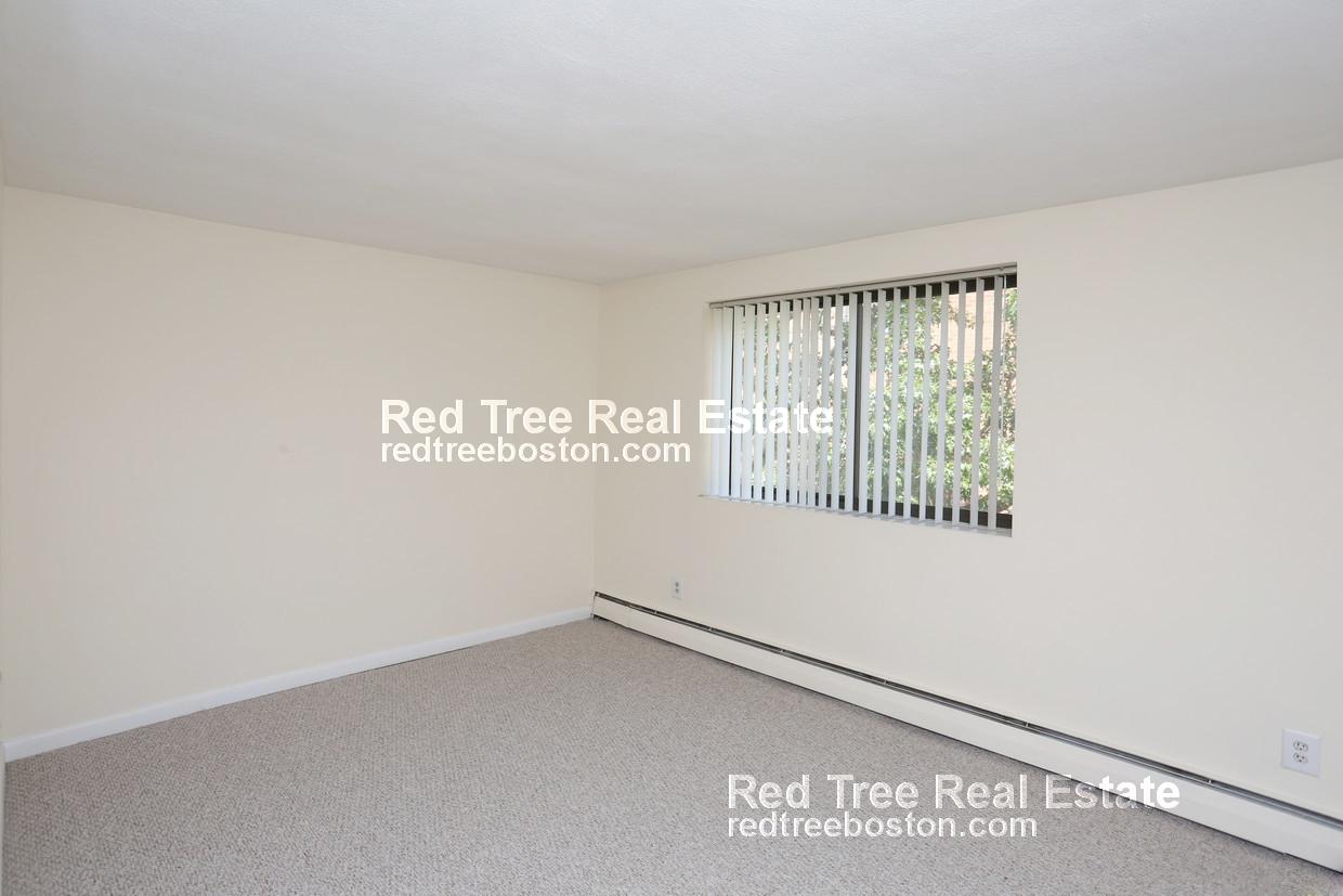 245 Main St, Watertown