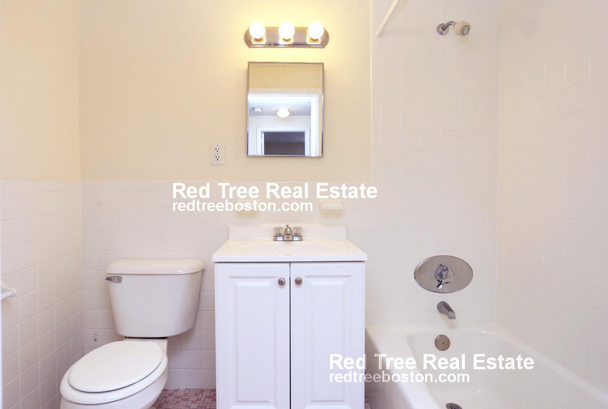 245 Main St, Watertown