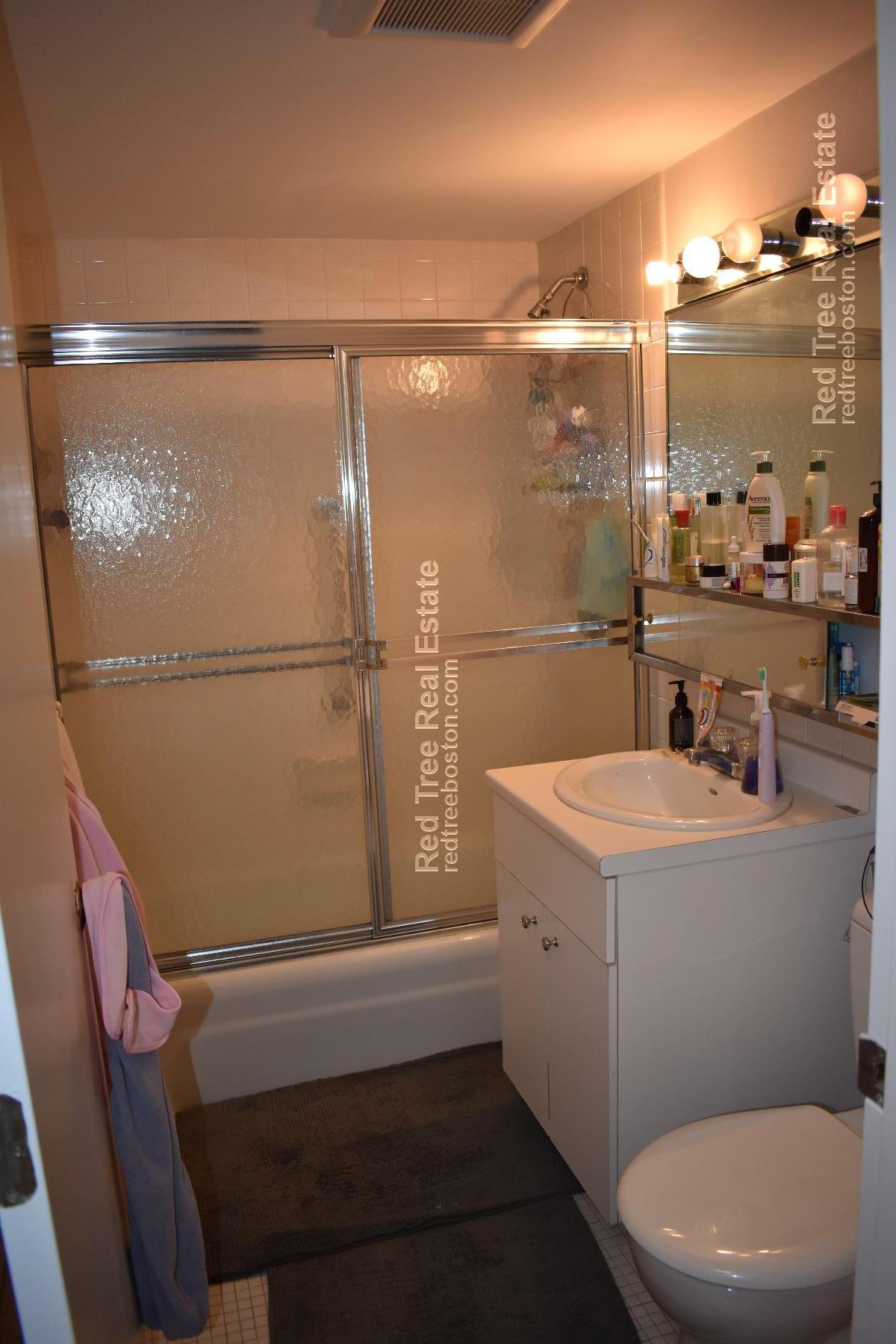 Studio bed, 1 bath apartment for rent at 40 Williams St Unit 101, Brookline — photo 4 of 7