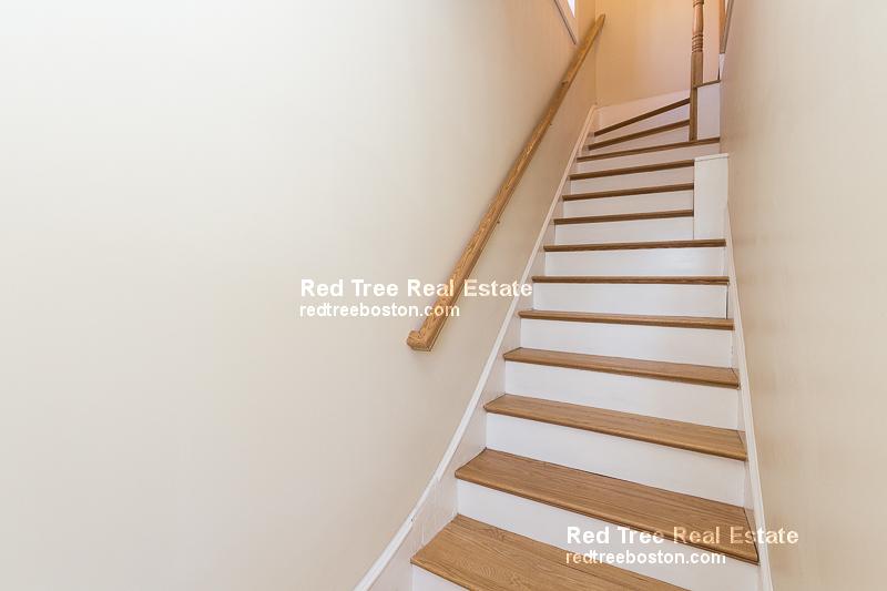 9 11 Rock Valley Ave, Everett