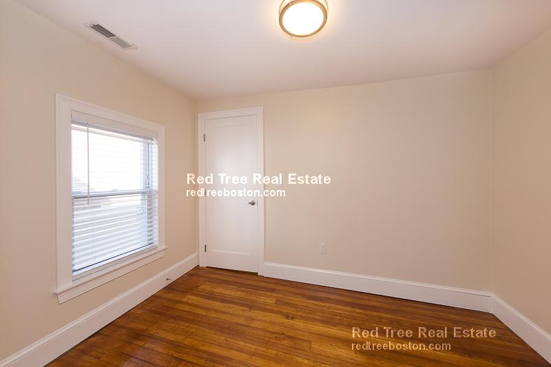 9 11 Rock Valley Ave, Everett