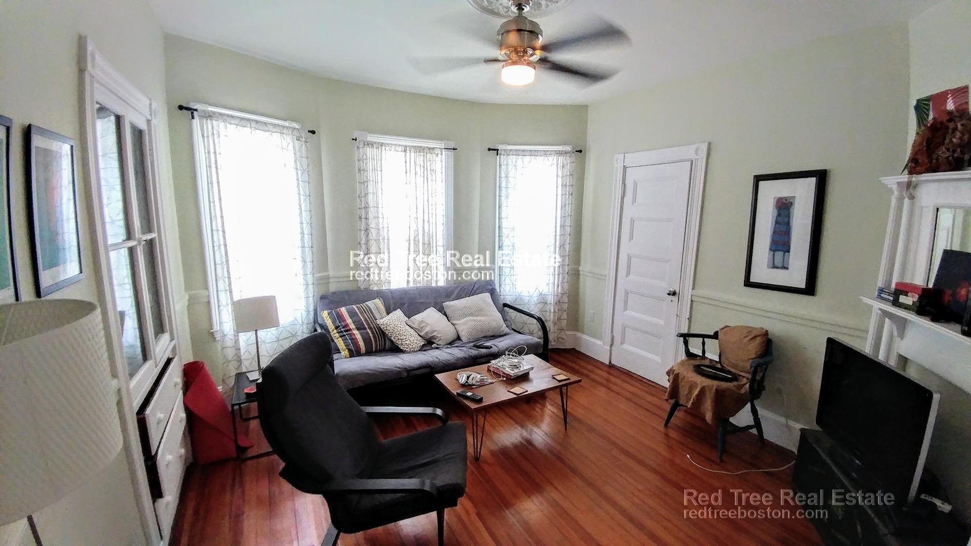 20 Dalrymple St, Jamaica Plain