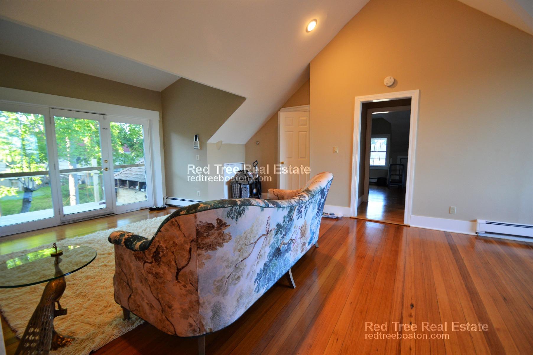 2 bed, 1 bath apartment for rent at 31 York Tr Unit 3, Brookline — photo 15 of 30