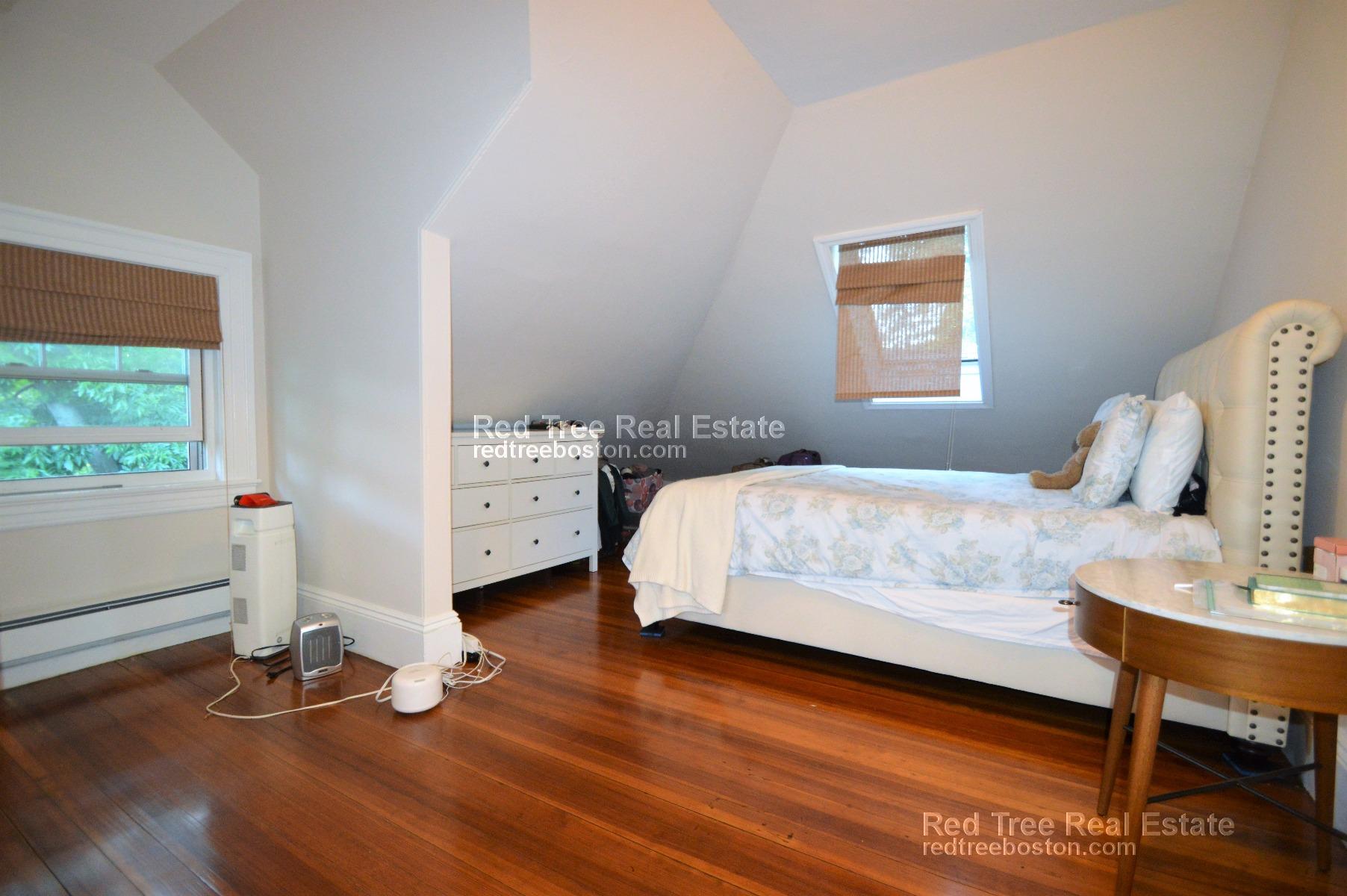 2 bed, 1 bath apartment for rent at 31 York Tr Unit 3, Brookline — photo 20 of 30