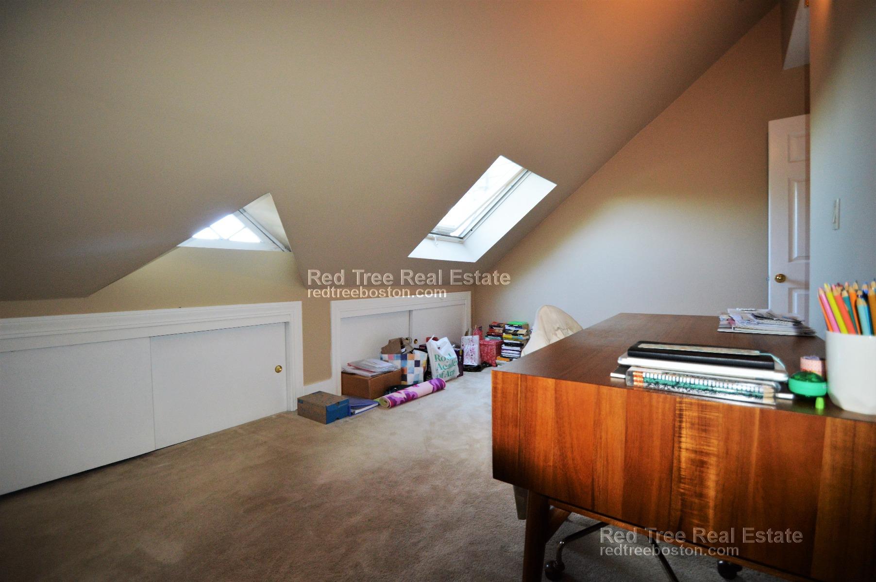 2 bed, 1 bath apartment for rent at 31 York Tr Unit 3, Brookline — photo 24 of 30