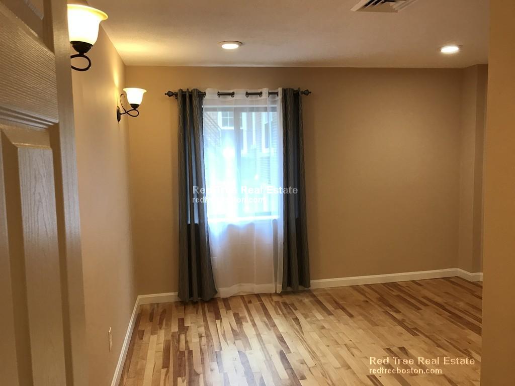 276 Chestnut Hill Ave, Brighton