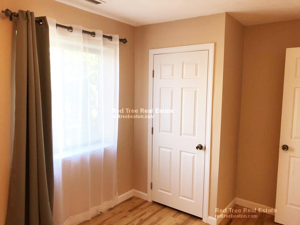 276 Chestnut Hill Ave, Brighton