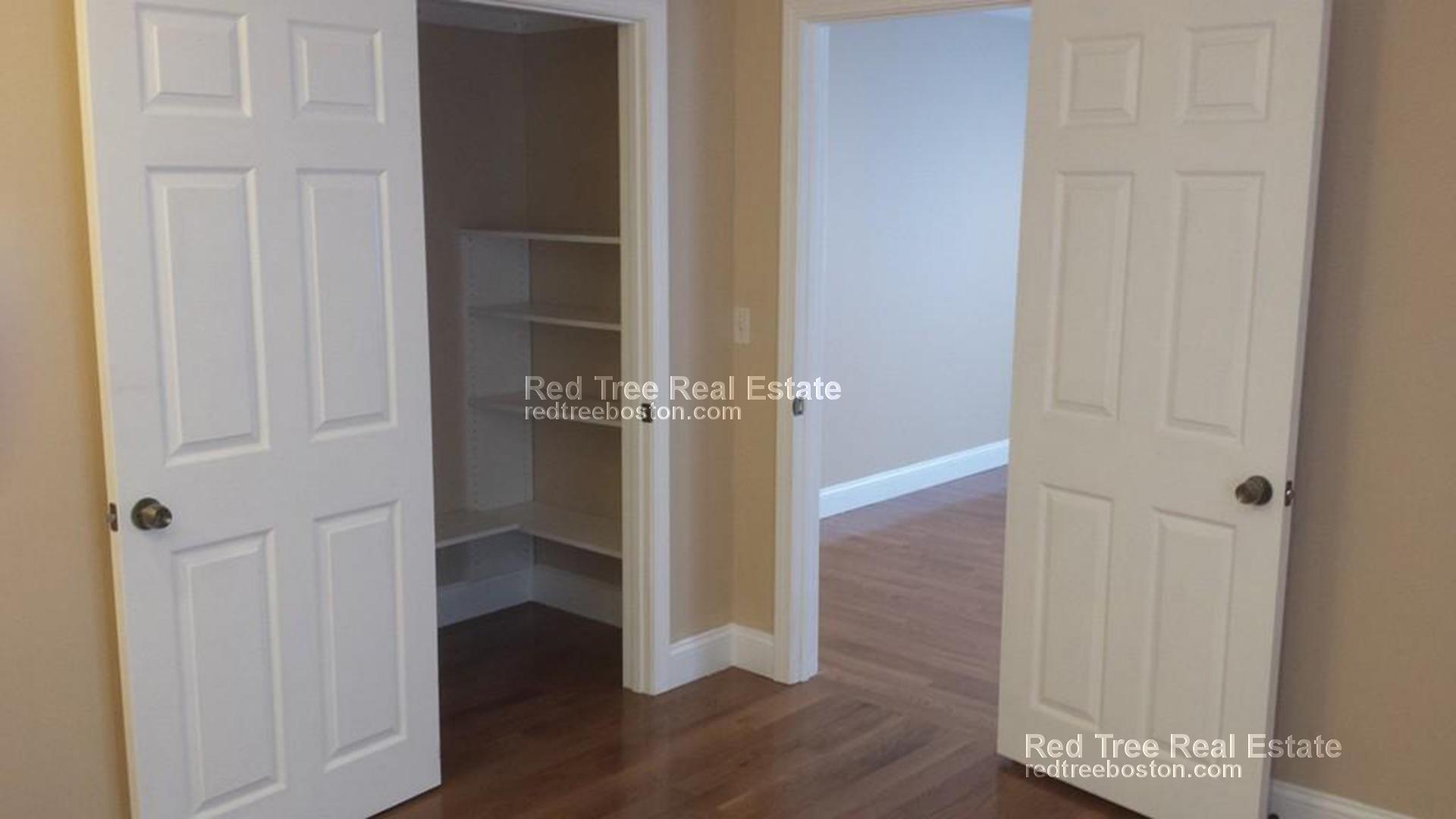 276 Chestnut Hill Ave, Brighton