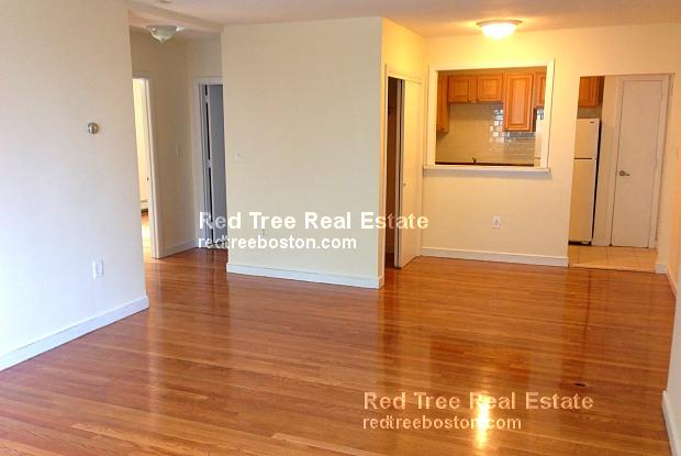 34 Gardner St, Allston