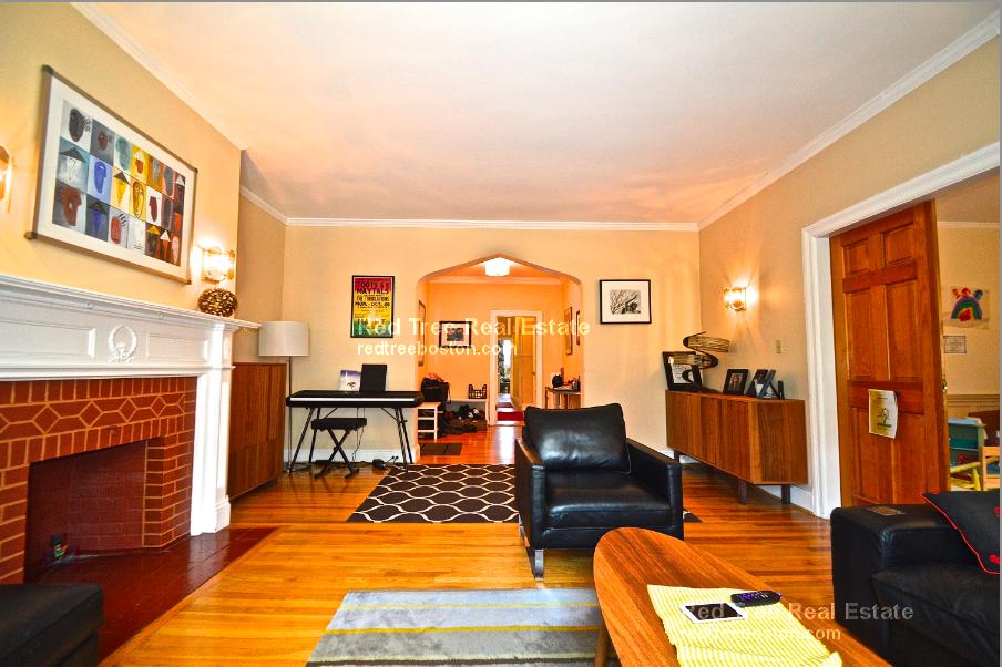 3 bed, 2 bath apartment for rent at 119 Winthrop Rd Unit 4, Brookline — photo 21 of 29