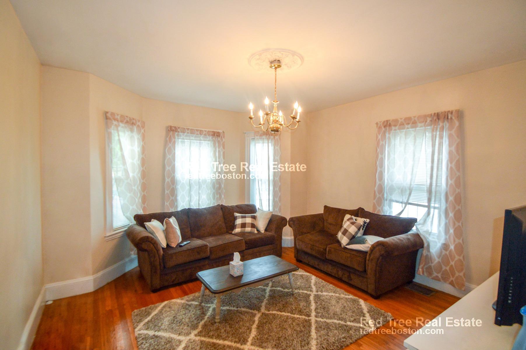 201 Hillside St, Mission Hill