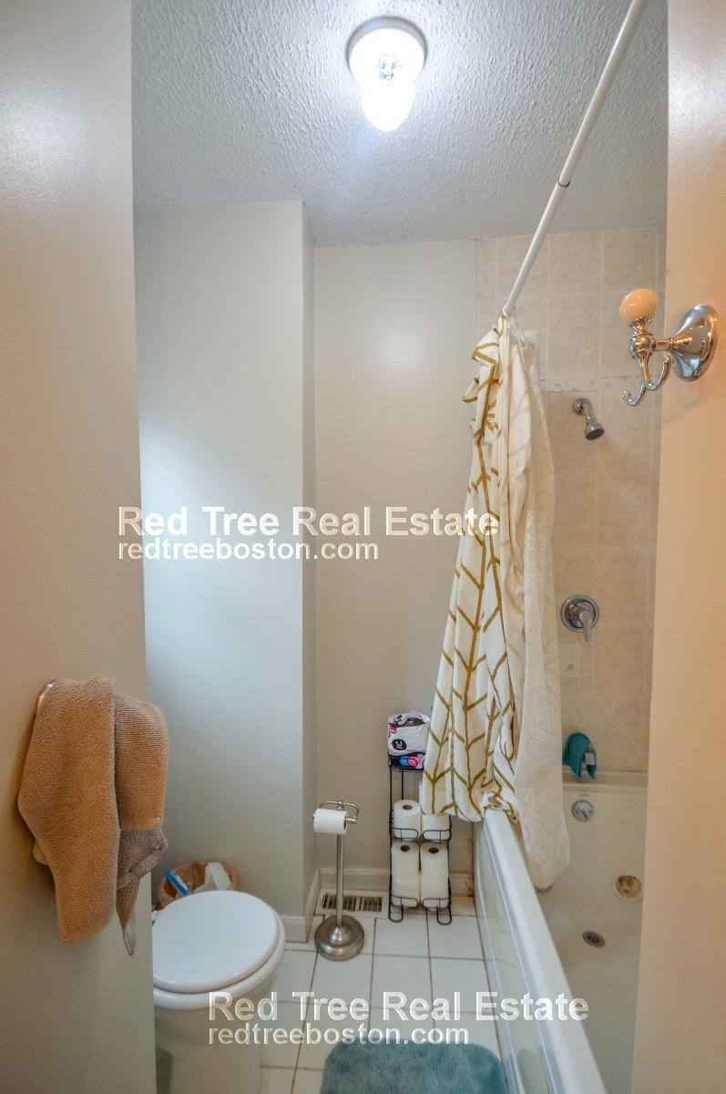 201 Hillside St, Mission Hill