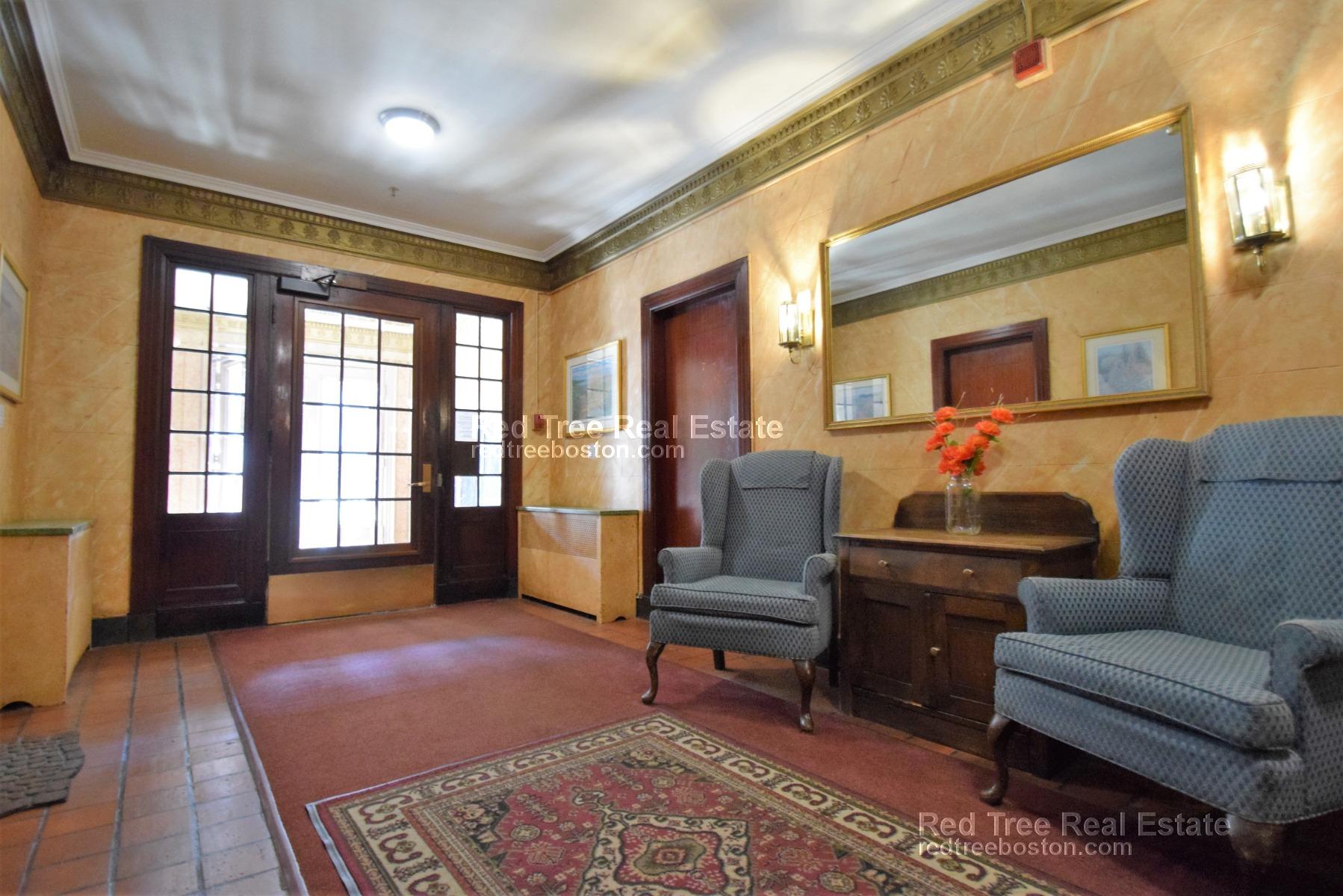 1949 Commonwealth Ave, Brighton