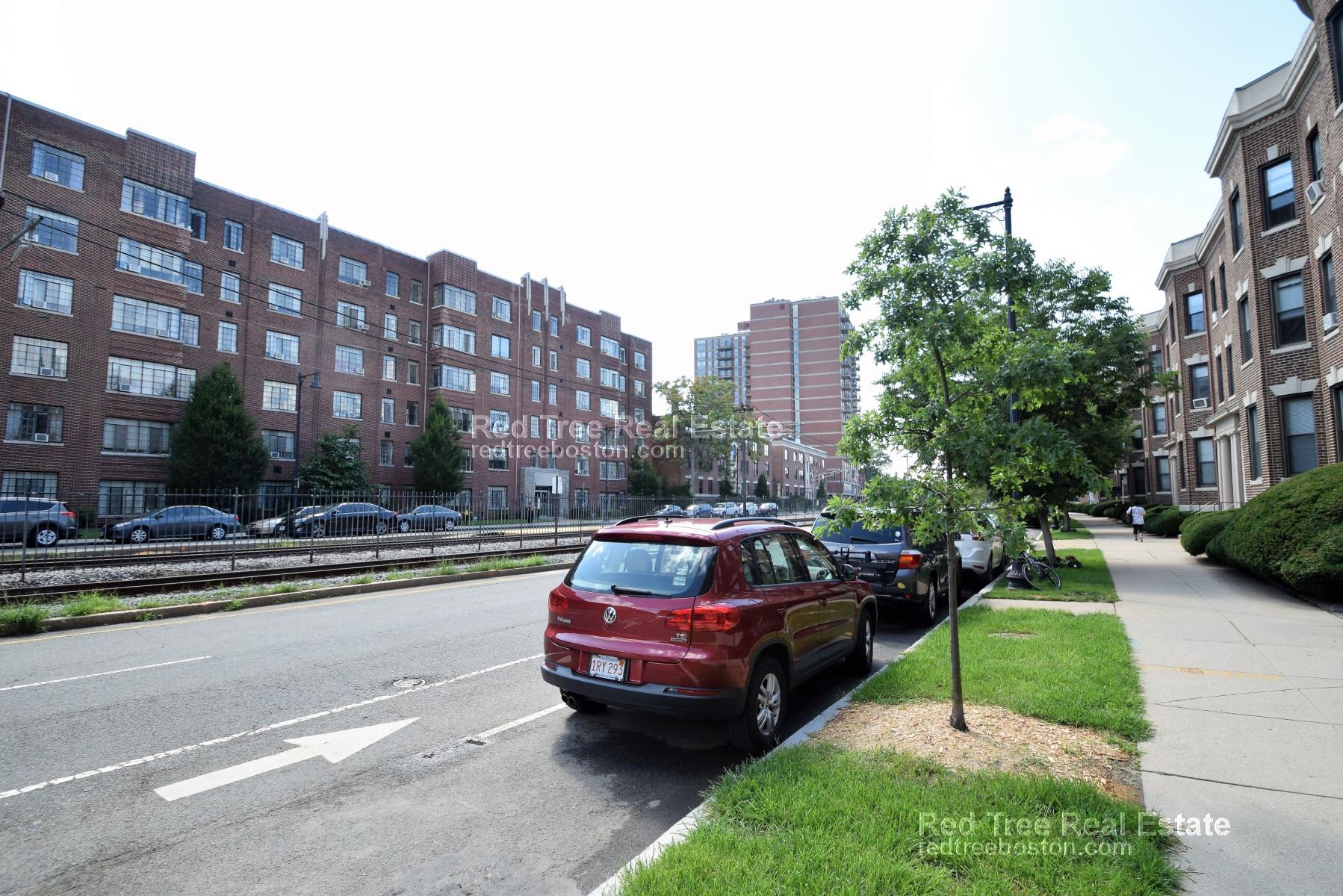 1949 Commonwealth Ave, Brighton