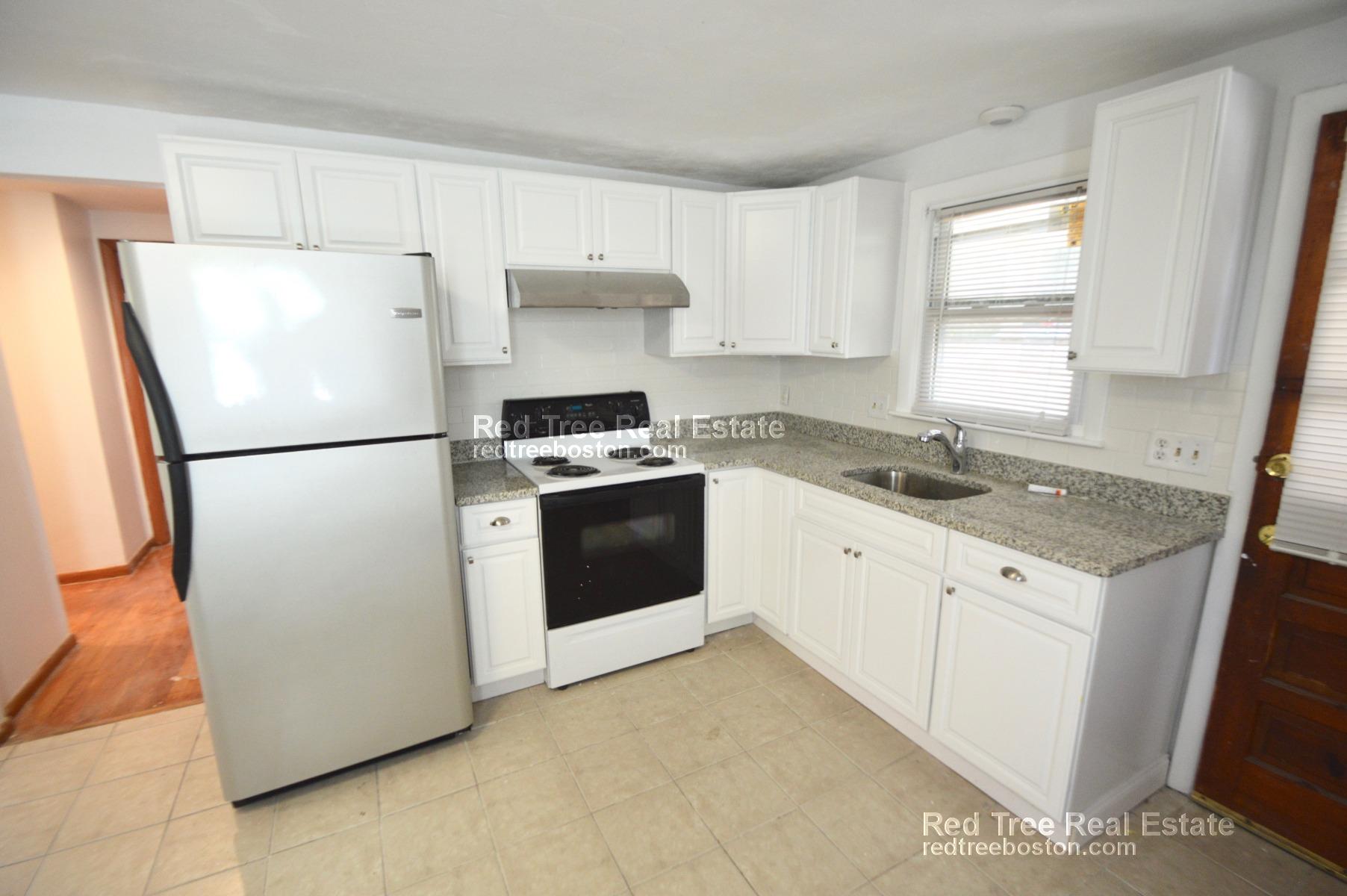 95 Metropolitan Ave, Roslindale