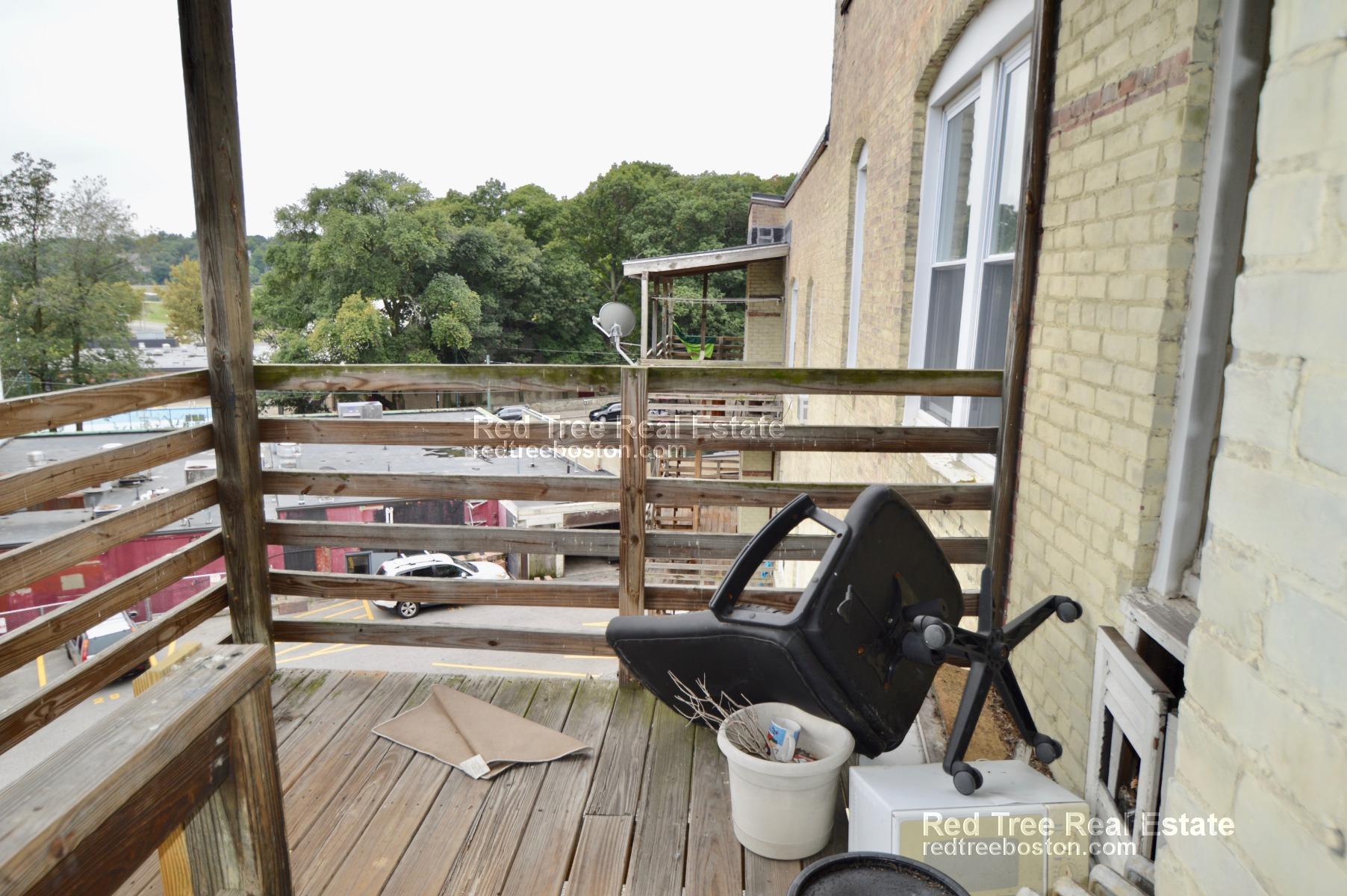 130 Englewood Ave, Brighton