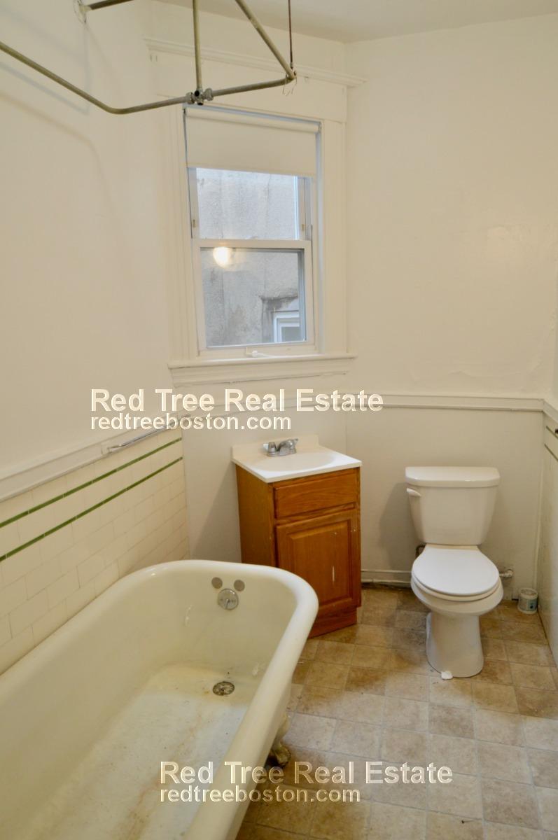 130 Englewood Ave, Brighton