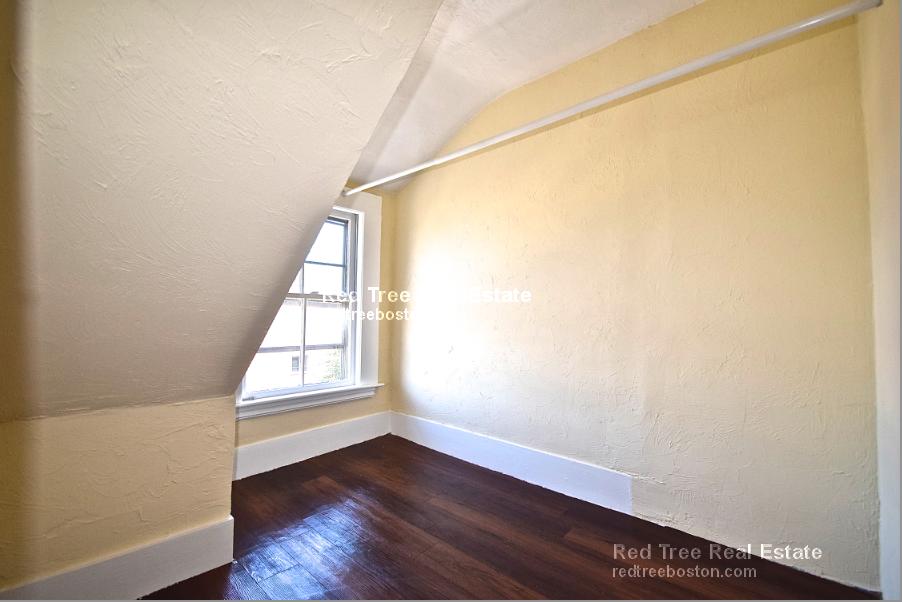 15 Mackin St, Brighton