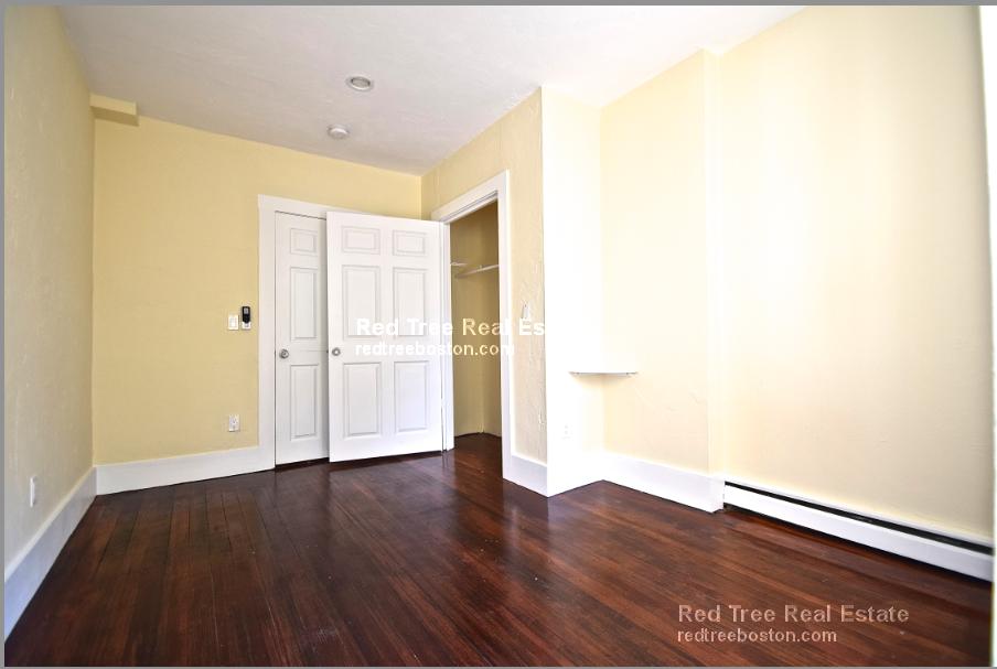 15 Mackin St, Brighton