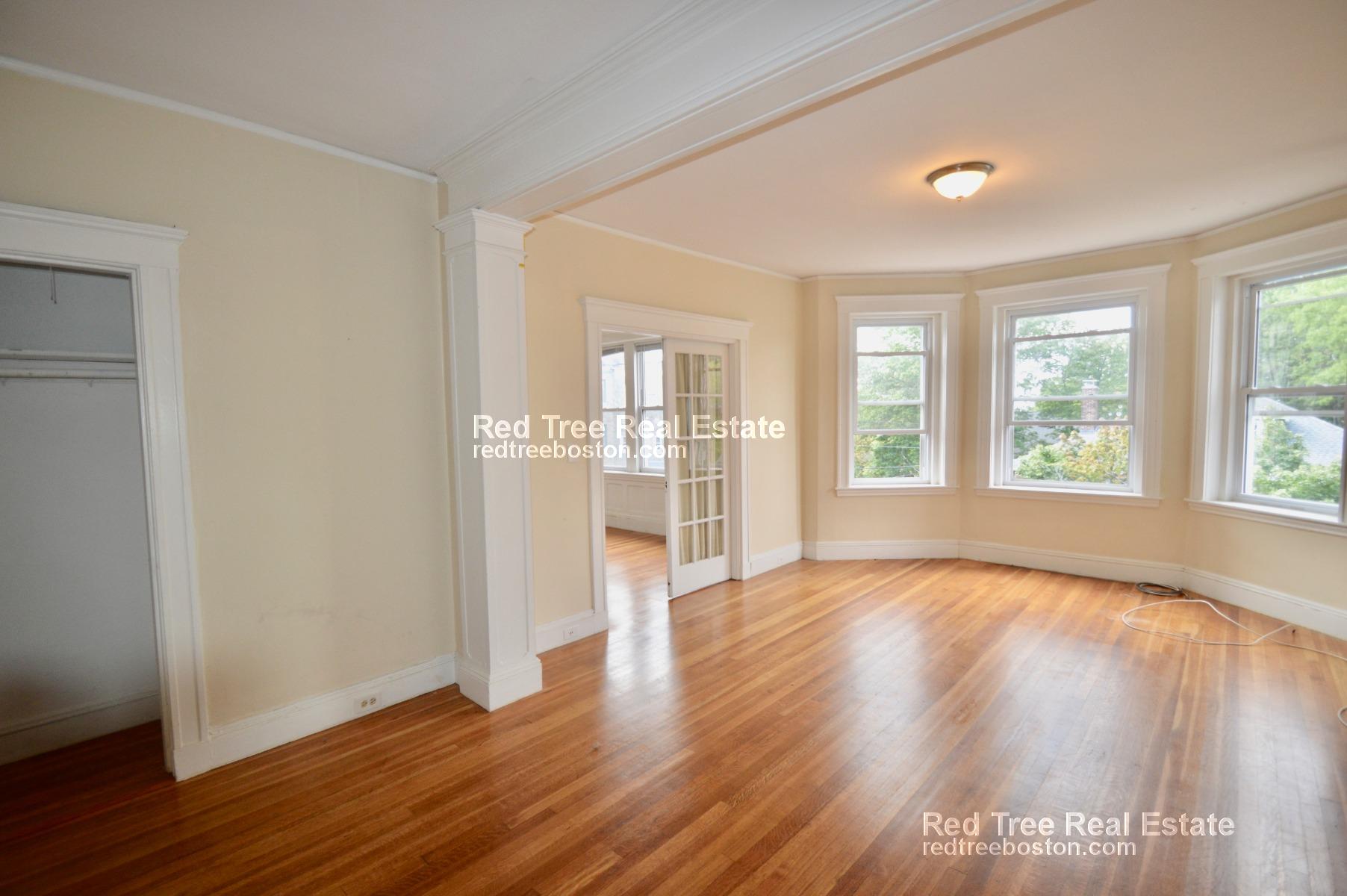 3 bed, 1 bath apartment for rent at 30 Addington Rd Unit 4, Washington Square — photo 22 of 26