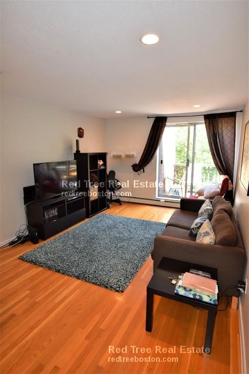 142 Kenrick St, Oak Square