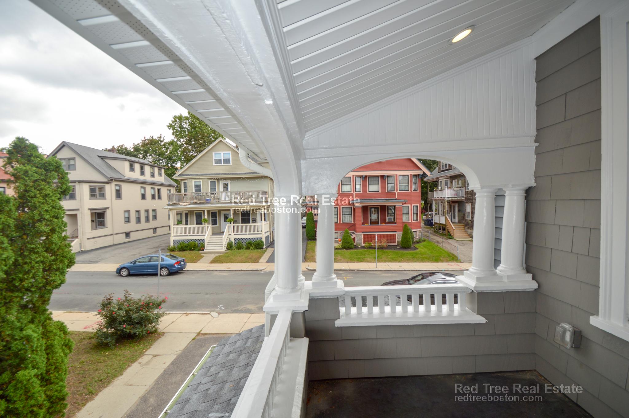 4 bed, 2 bath apartment for rent at 62 Mapleton St Unit 2, Brighton — photo 13 of 15