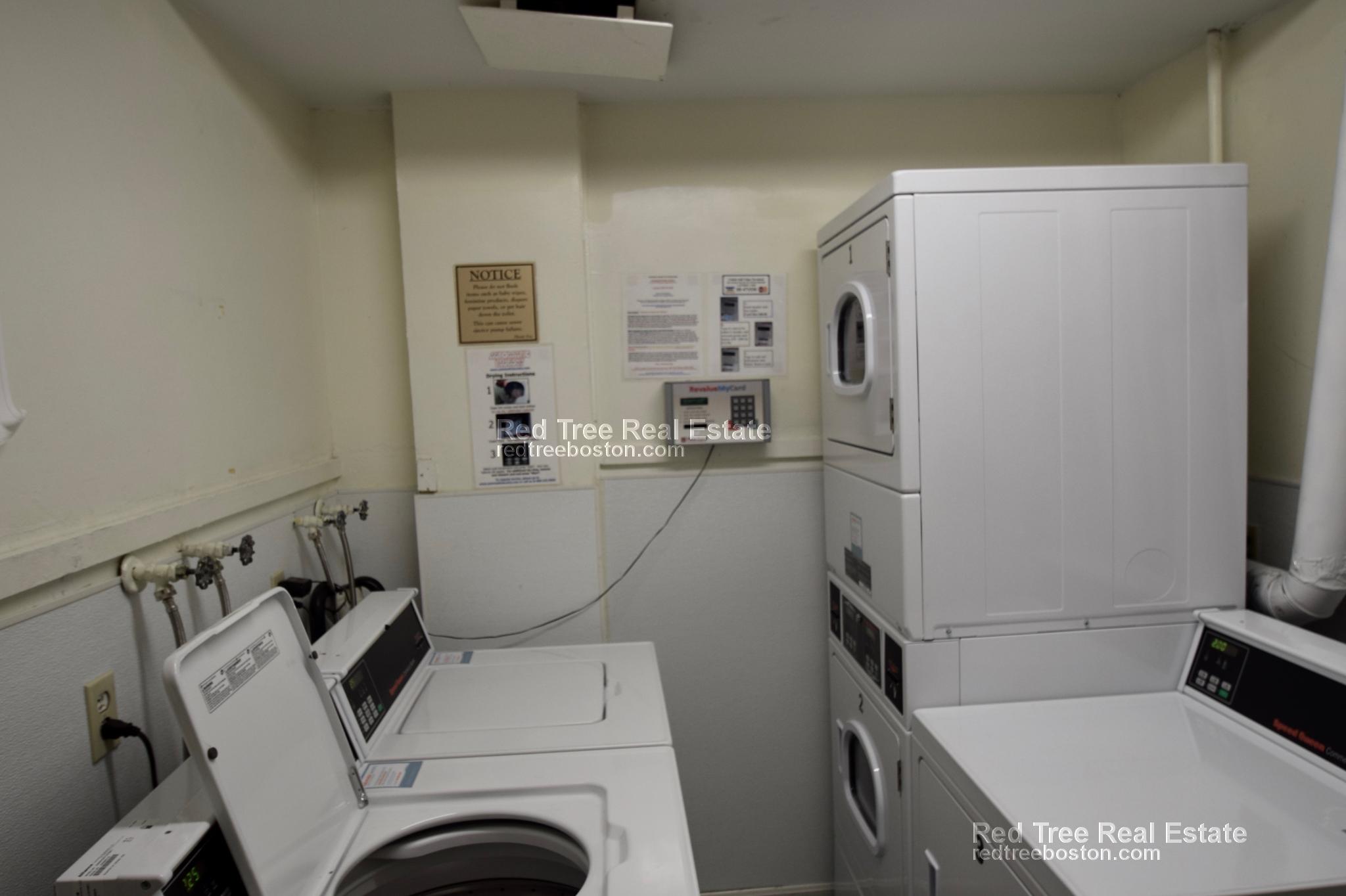 142 Kenrick St, Oak Square