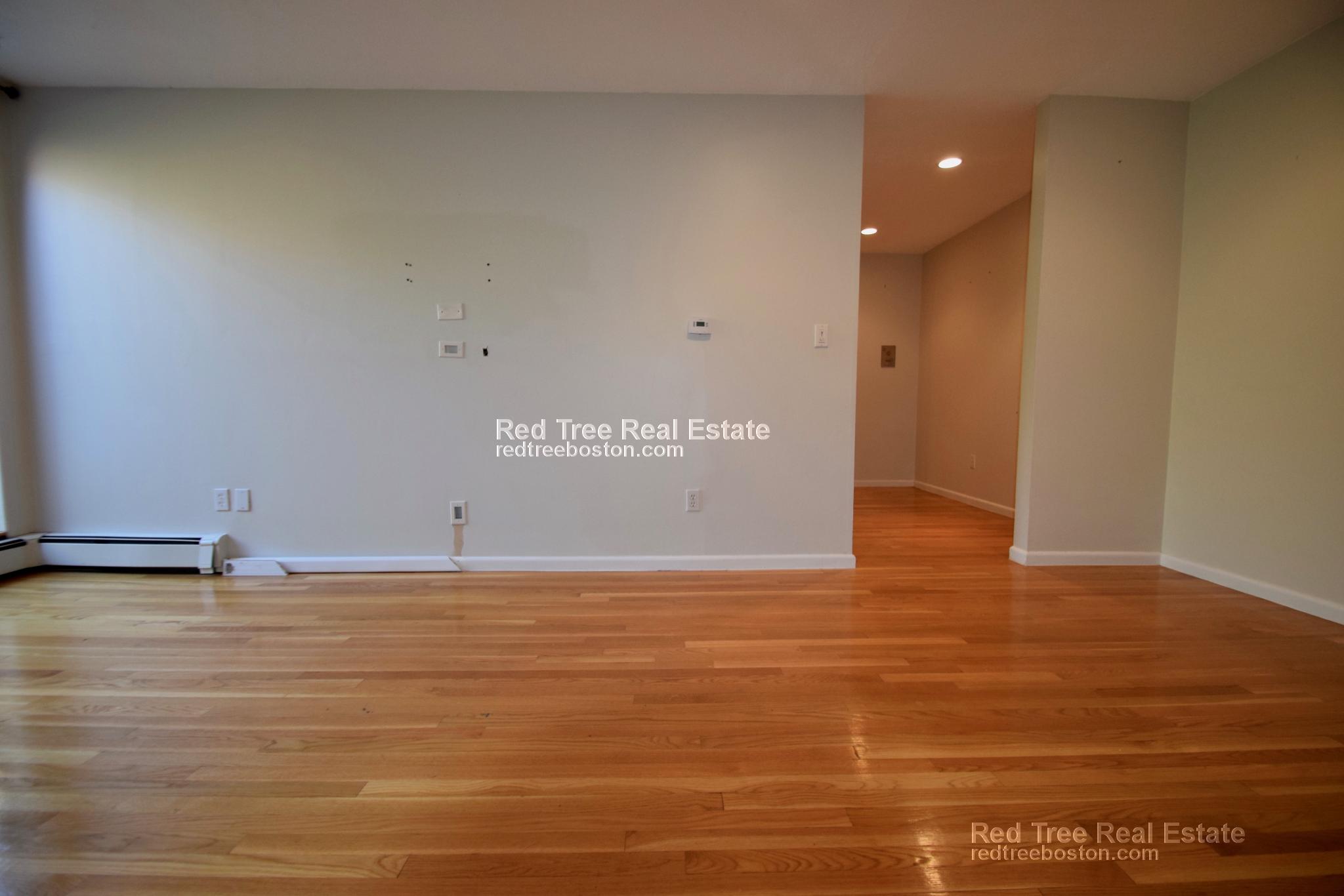 142 Kenrick St, Oak Square