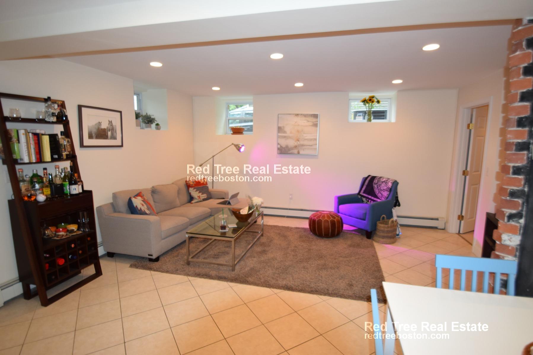 2 bed, 1 bath apartment for rent at 19 Columbia St Unit 1, Brookline