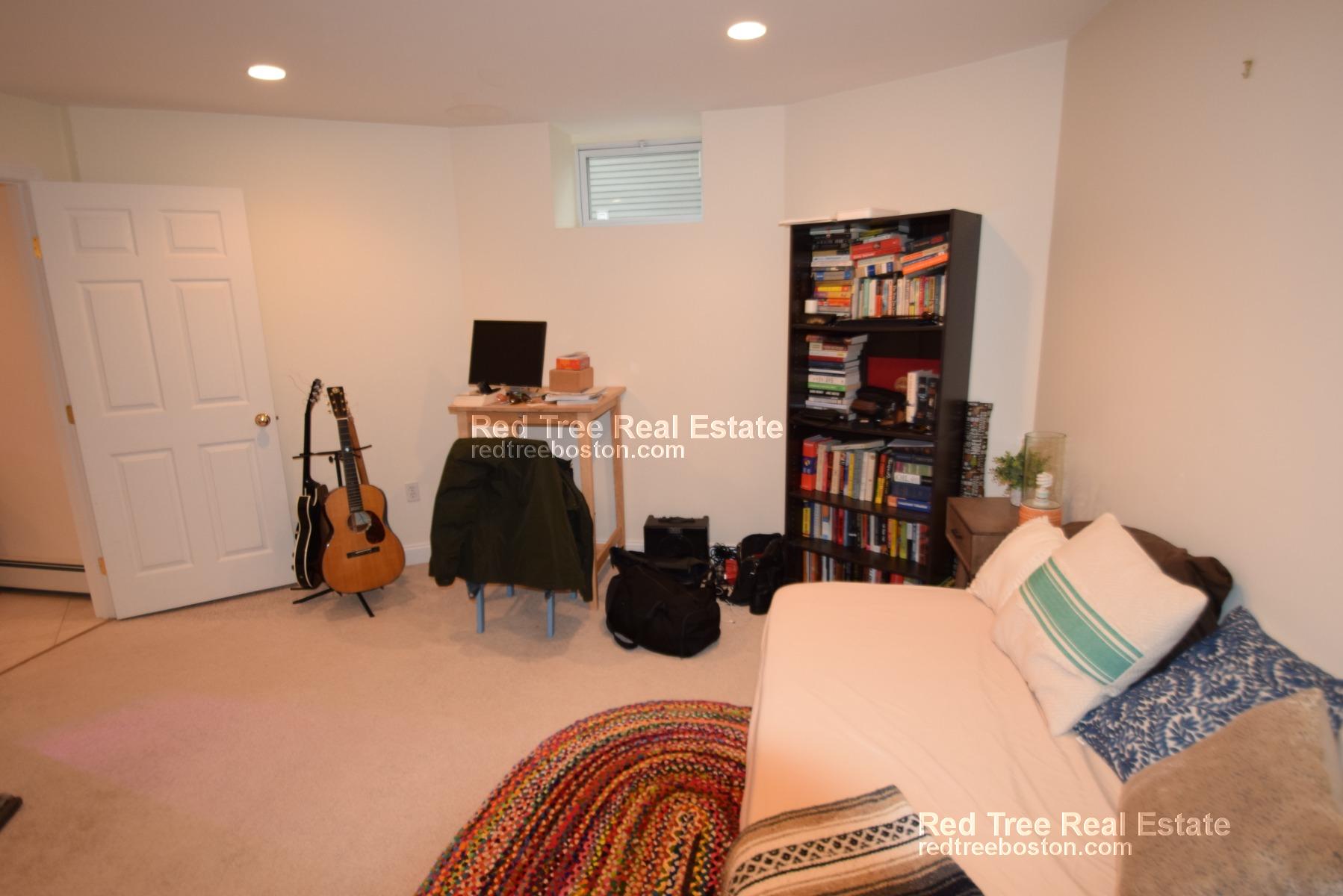 2 bed, 1 bath apartment for rent at 19 Columbia St Unit 1, Brookline — photo 15 of 17