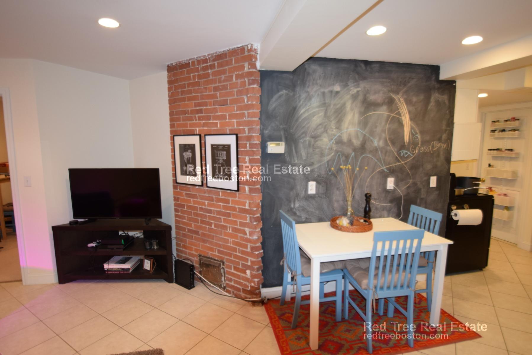 2 bed, 1 bath apartment for rent at 19 Columbia St Unit 1, Brookline — photo 4 of 17
