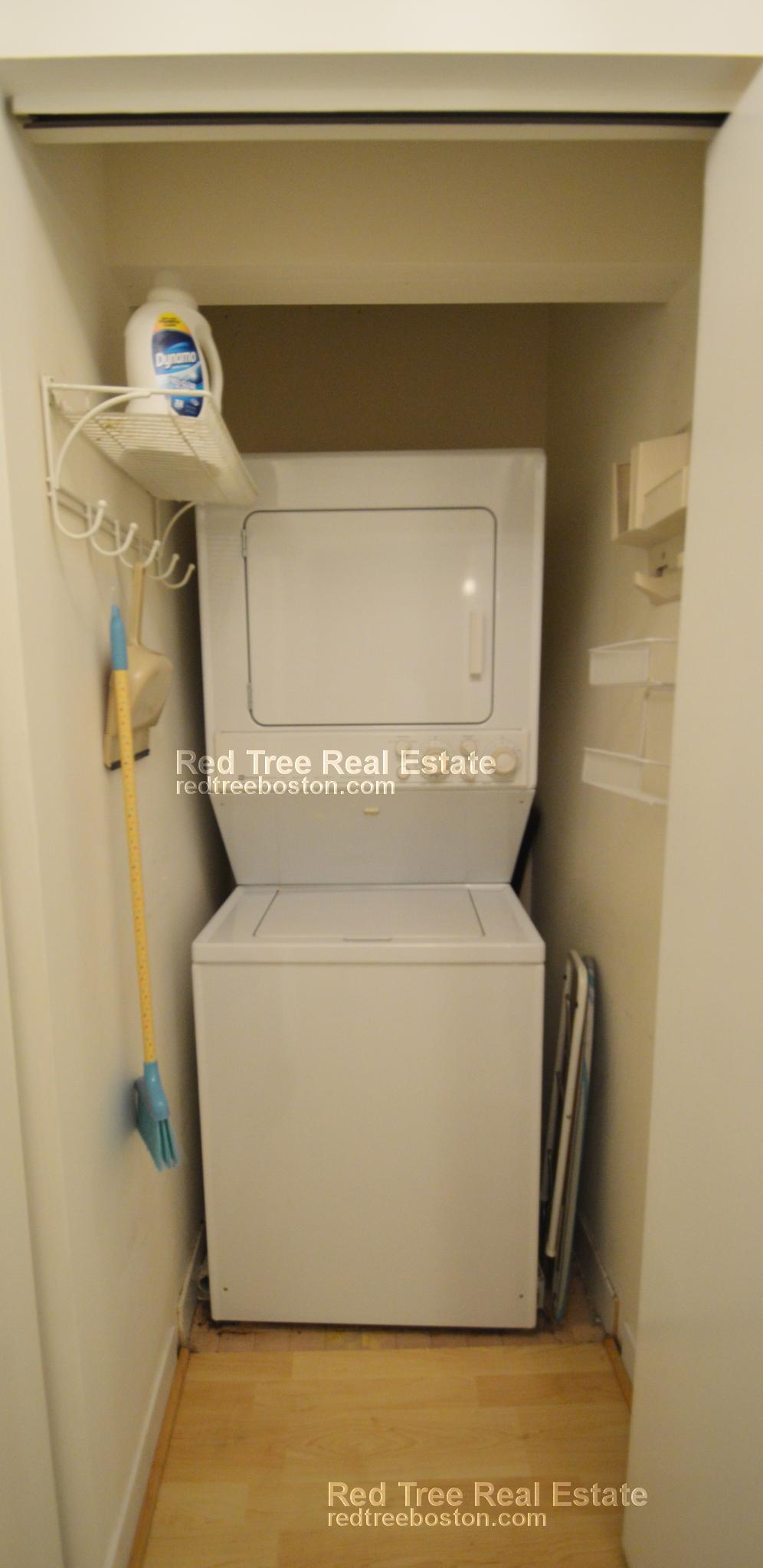 100 Rosemary Way, Needham