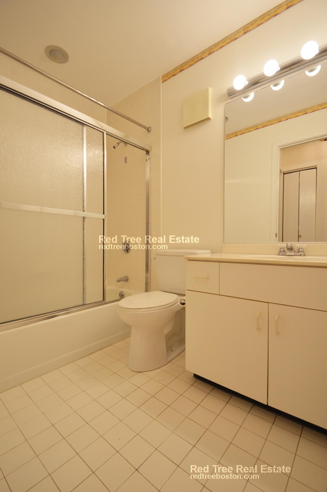 100 Rosemary Way, Needham