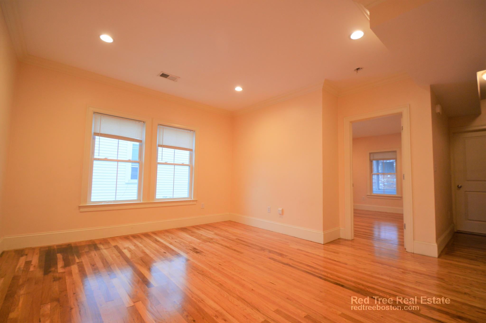 25 Lothrop St, Brighton