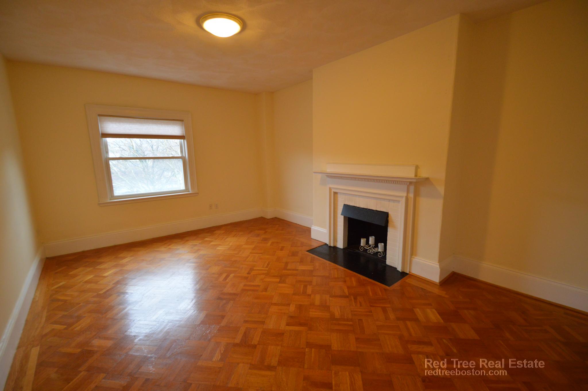 1714 Beacon St, Brookline Hills
